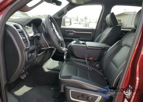 2025 Ram 1500 Laramie z USA, uszkodzony, nr VIN 1C6SRFJP9SN614409